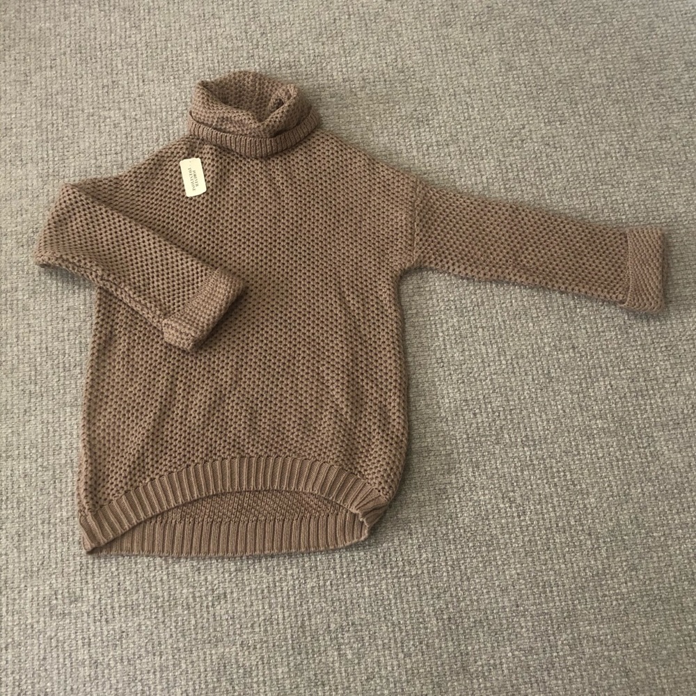 NWT ! FOREVER21 BEIGE WAFFLE KNIT SWEATER